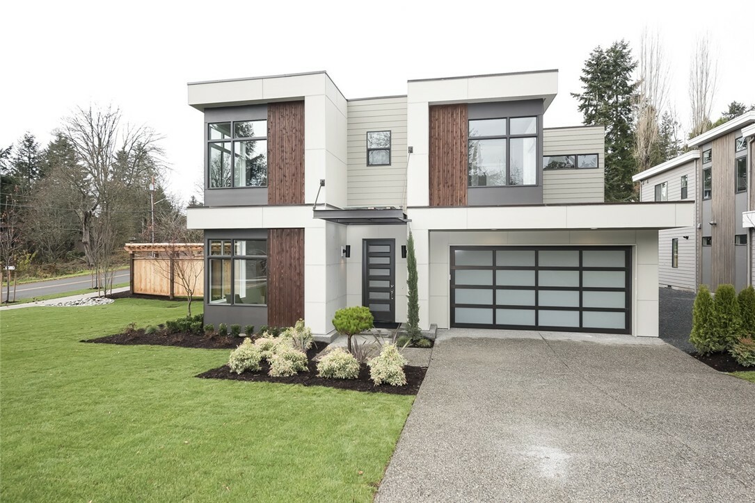 Property Photo: 1507 4th Street L-5 WA 98033