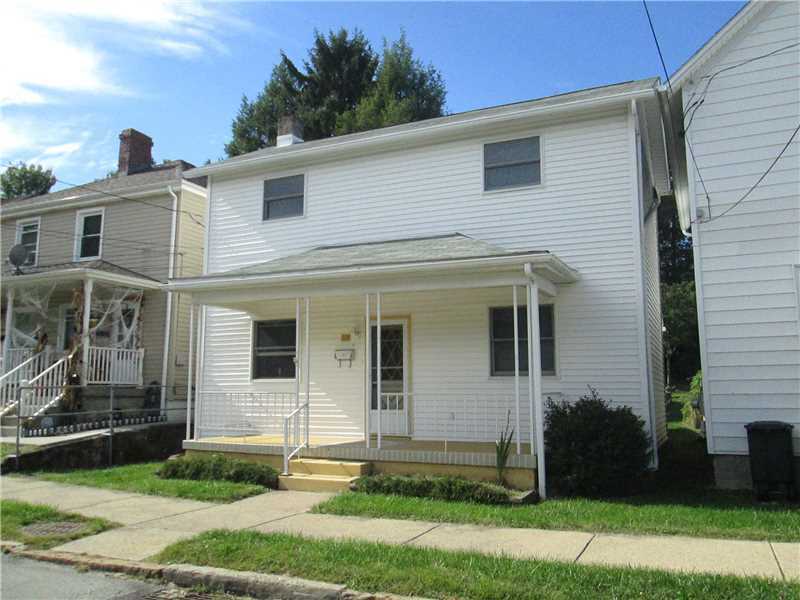 Property Photo:  324 College Avenue  PA 15666 