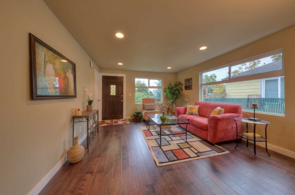 Property Photo: 5146 S Brighton St WA 98118
