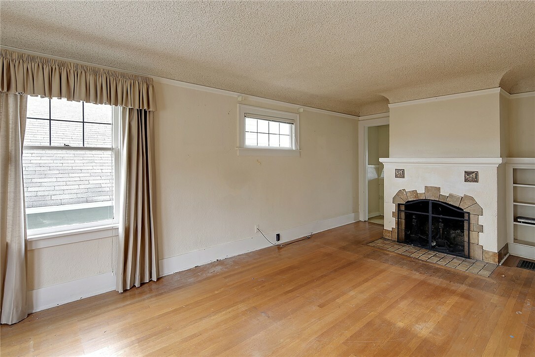 Property Photo: 3645 Carr Place N WA 98103
