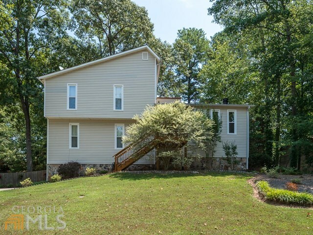 Property Photo: 5085 River Valley Dr GA 30082