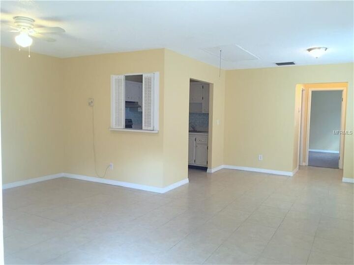 Property Photo: 401 Dorchester Place 67 FL 33573
