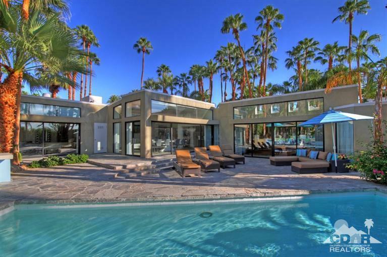 601 Camino Sur  Palm Springs CA 92262 photo
