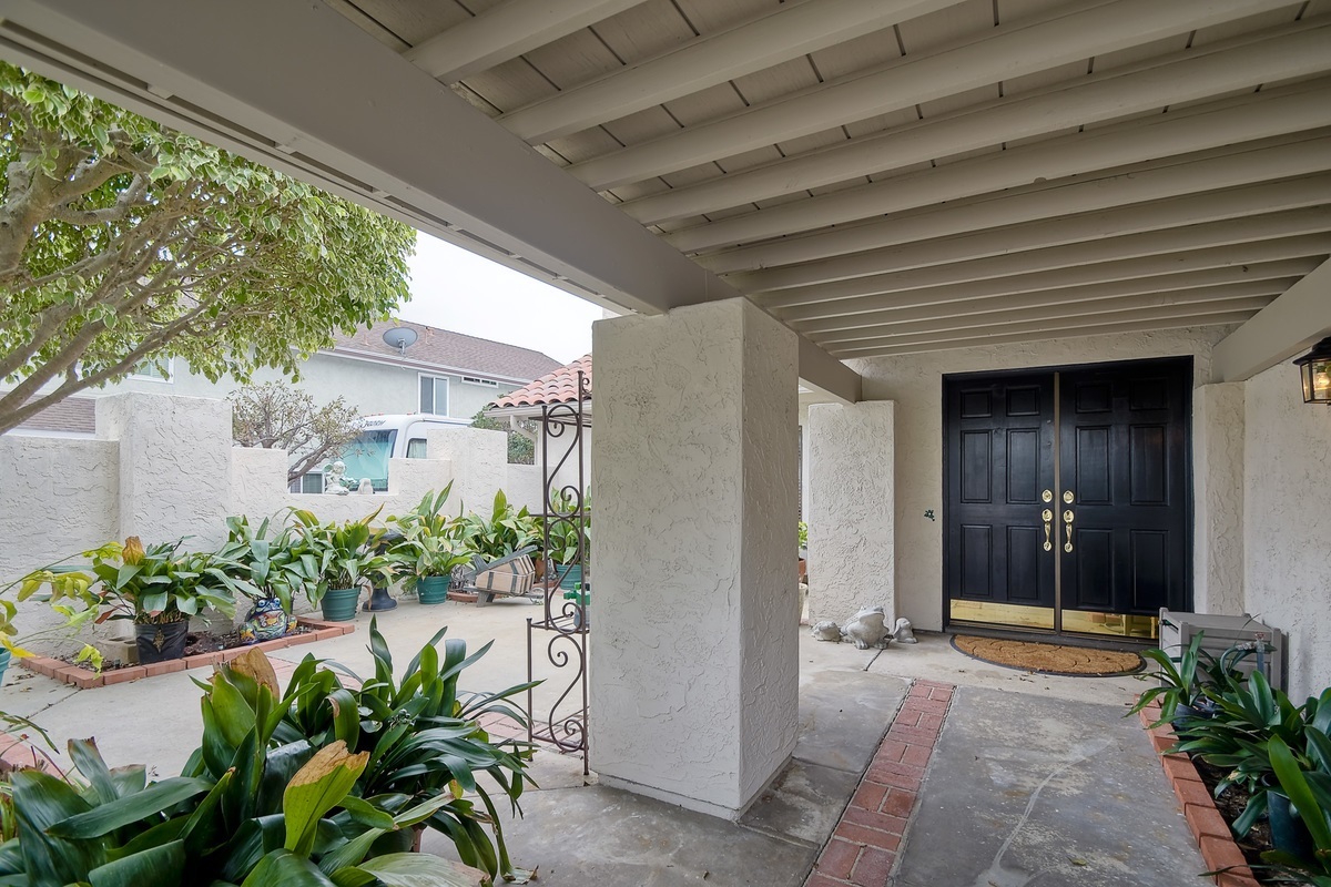 Property Photo: 2773 Levante St CA 92009