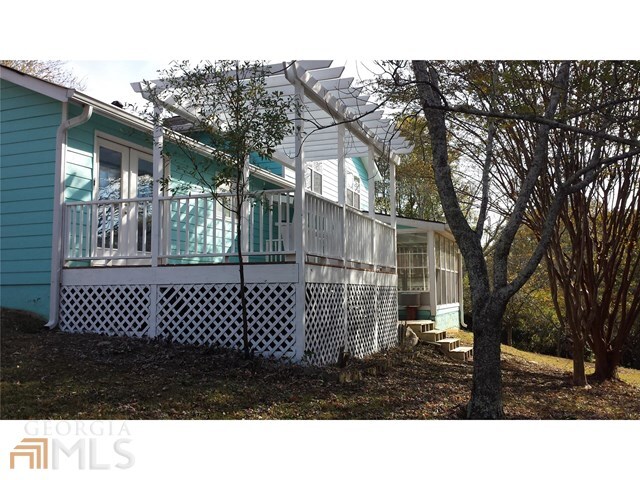 Property Photo: 125 Cedar Trace GA 30075