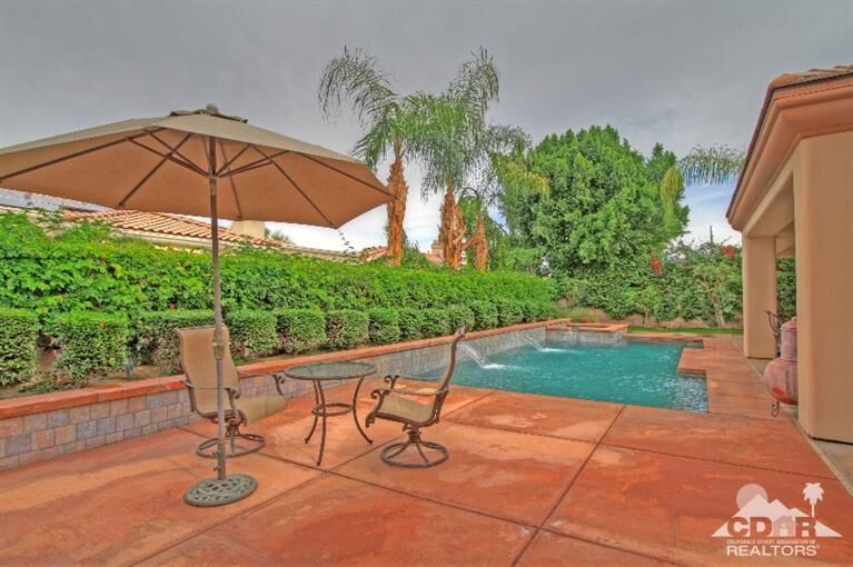 Property Photo:  26 Calle La Reina  CA 92270 