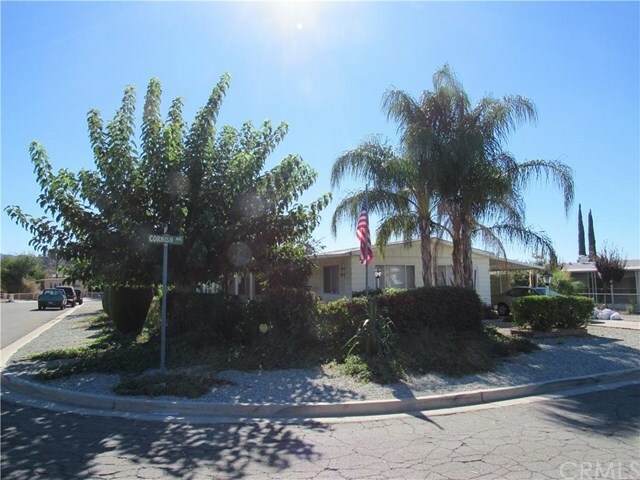 44843 Cornish Avenue  Hemet CA 92544 photo