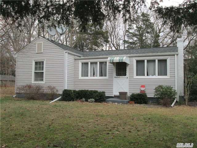 Property Photo: 41 Longview Ave NY 11778