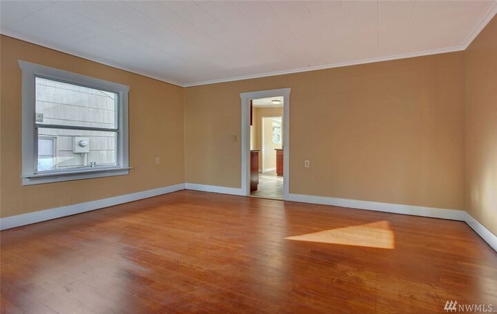 Property Photo: 11747 35th Ave NE WA 98125