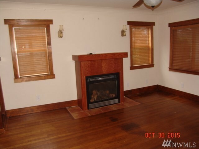 Property Photo: 1205 N Anderson St WA 98406
