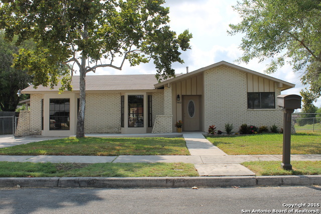 Property Photo:  3402 Starbend St  TX 78217 