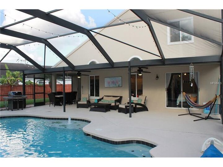 Property Photo:  1307 Timber Trace Drive  FL 33543 