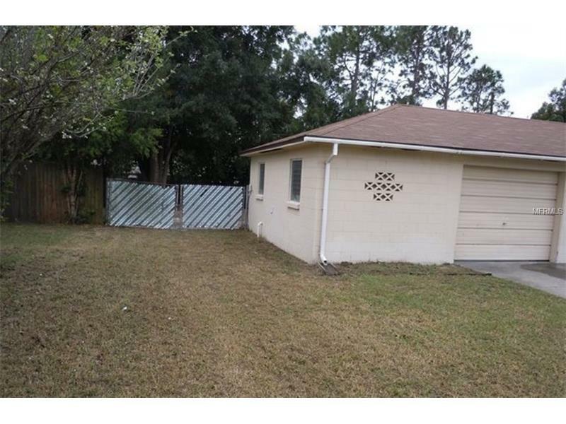 Property Photo:  210 W Seminole Avenue  FL 32726 