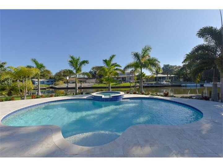 Property Photo: 5037 Higel Avenue FL 34242