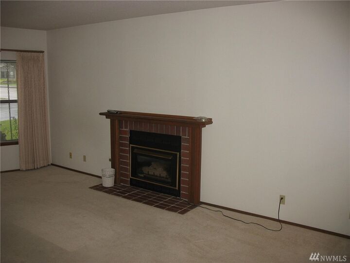 Property Photo: 1947 F St SE WA 98002