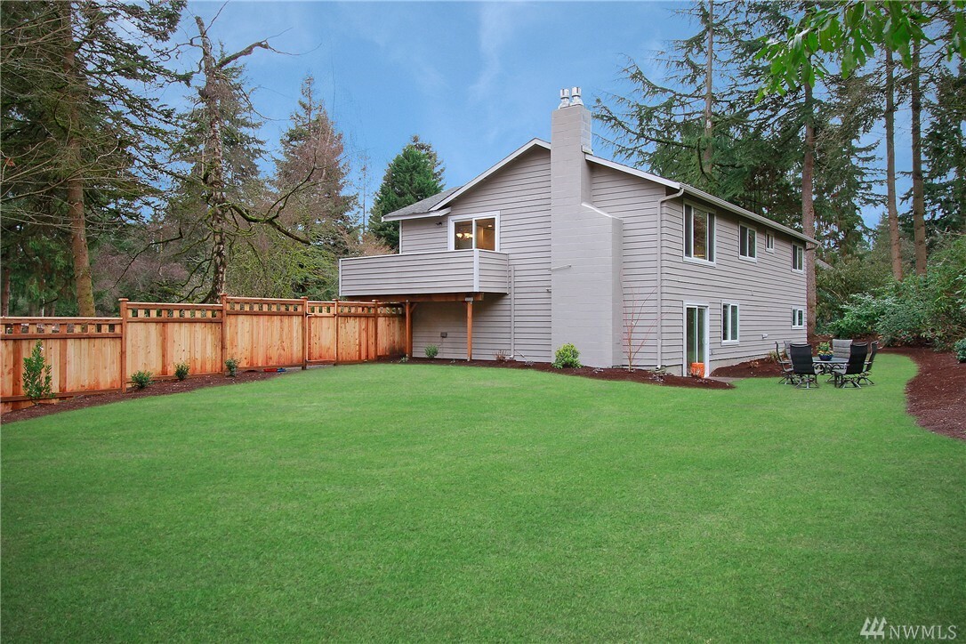 Property Photo: 12906 NE 31st WA 98005