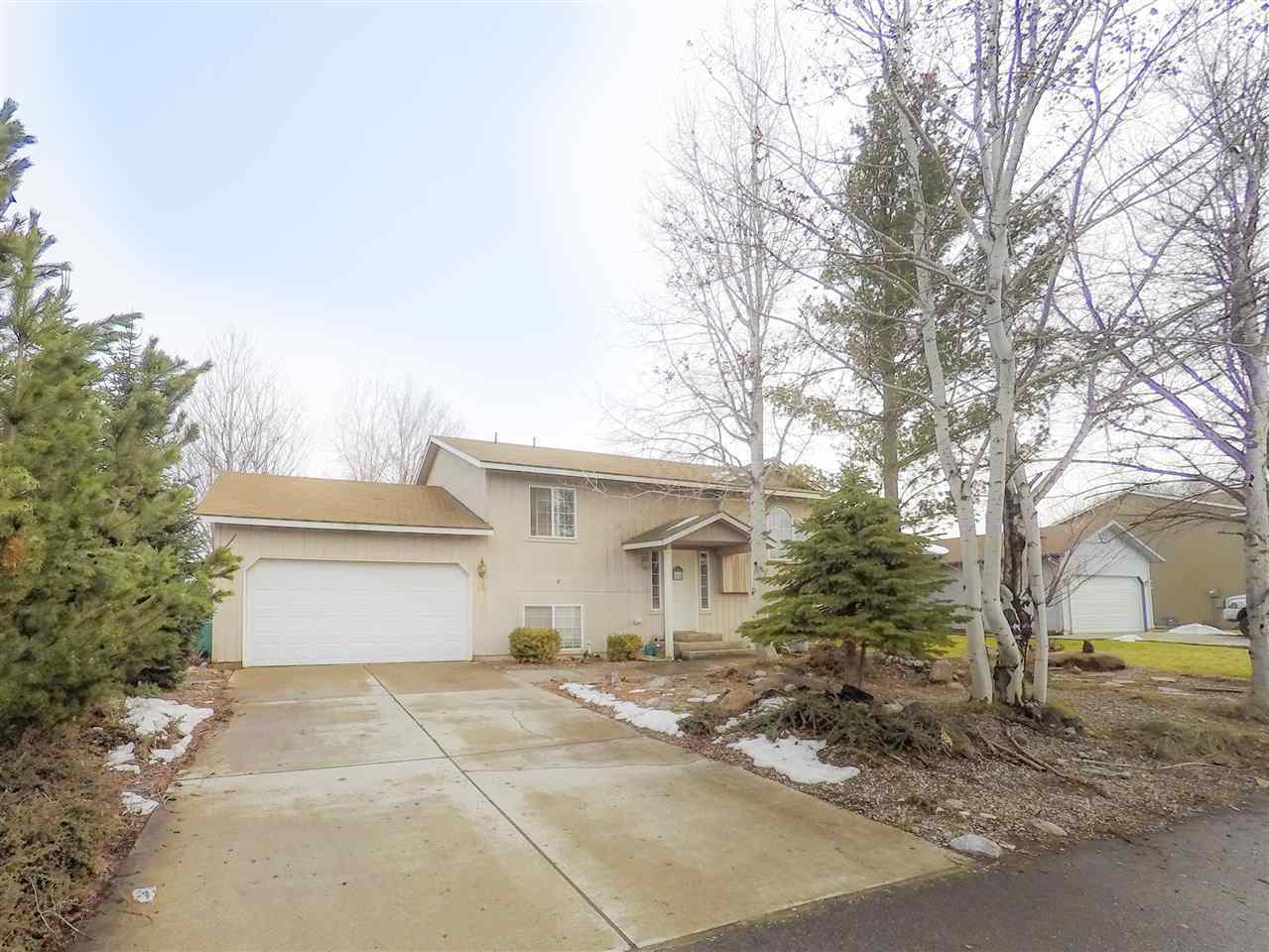 Property Photo: 1714 N Holiday Ln WA 99016