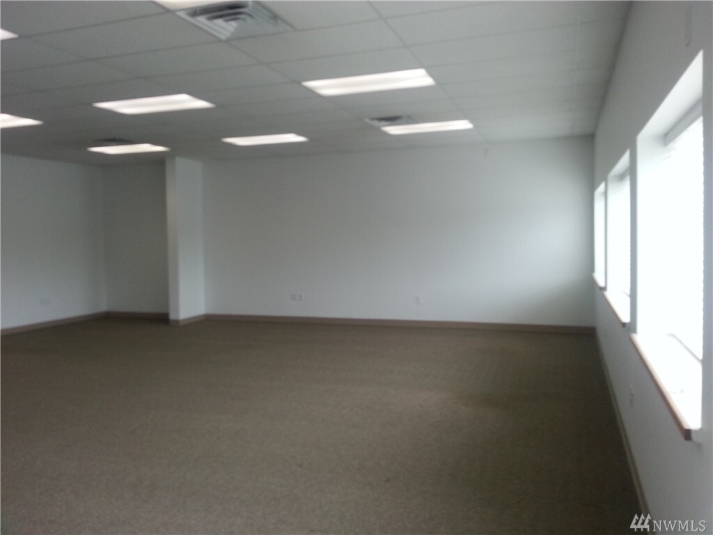 Property Photo:  1128 Dale Lane  WA 98274 