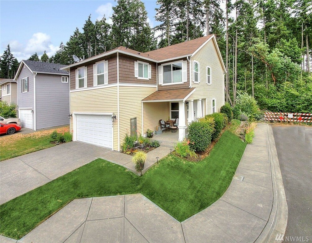 Property Photo:  11284 Borgen Lp  WA 98332 