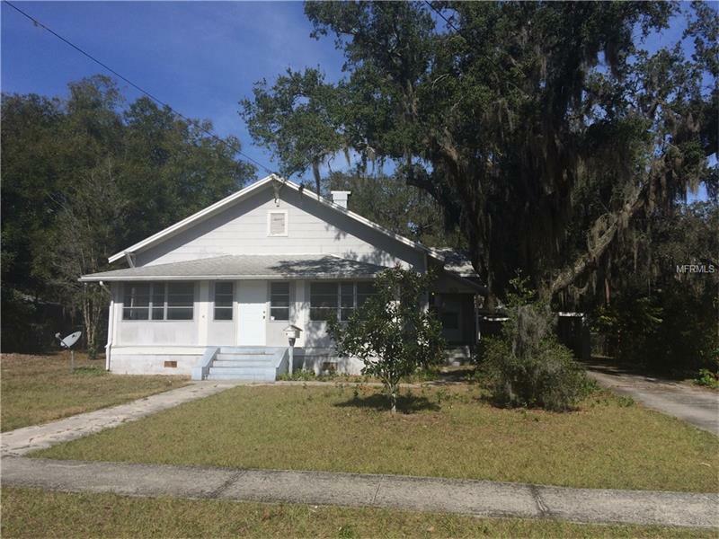 Property Photo:  19 E Magnolia Street  FL 32703 