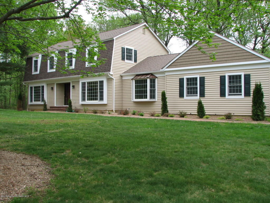 Property Photo:  4 Lois Place  NJ 07733 
