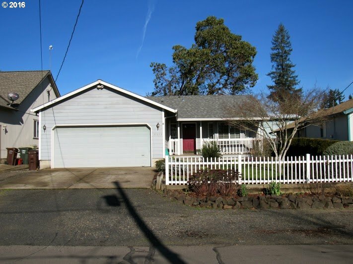 Property Photo: 31323 NW Cottage St OR 97133
