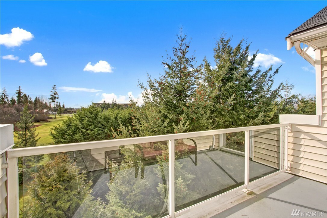 Property Photo:  5600 Harbour Pointe Blvd 2-404  WA 98275 