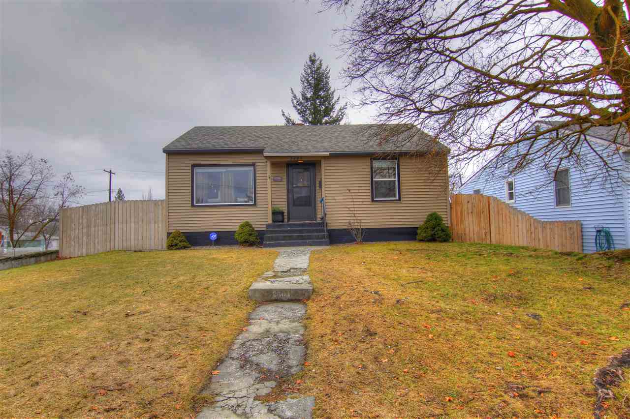 Property Photo: 2603 W Broad Ave WA 99205