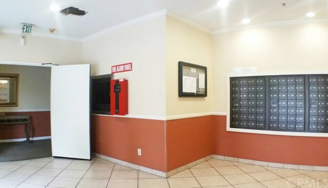 Property Photo:  300 N El Molino Avenue 115  CA 91101 