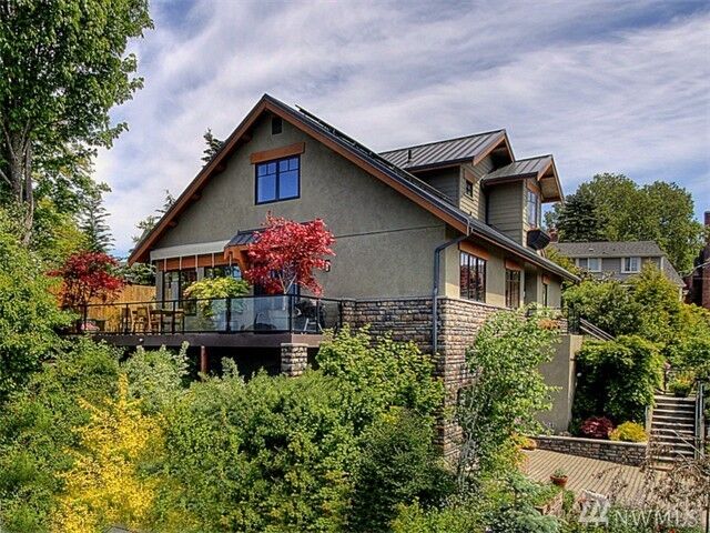 Property Photo:  507 N 10th Street  WA 98403 