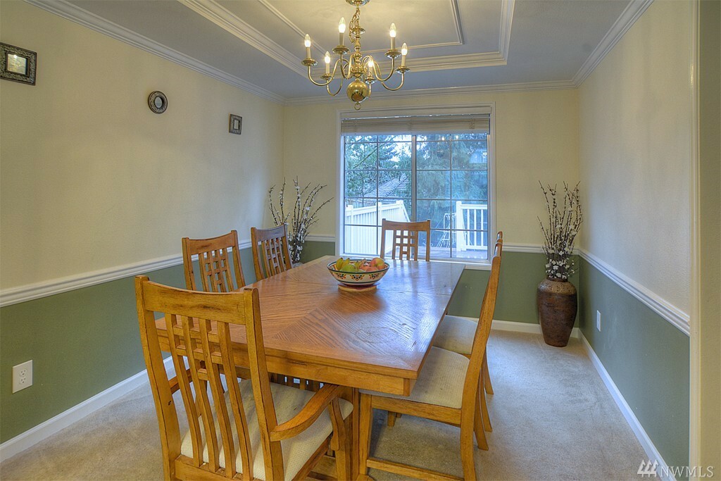Property Photo: 24515 SE 44th St WA 98029