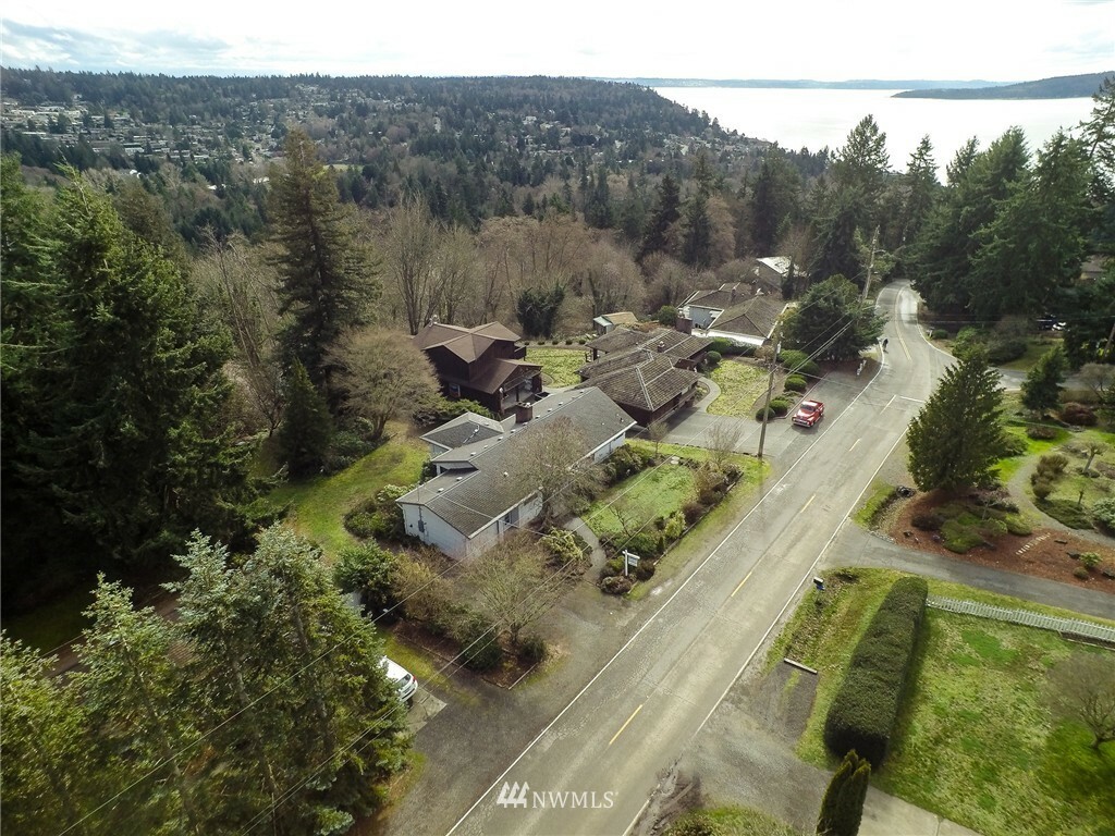 Property Photo:  16850 12th Avenue SW  WA 98166 