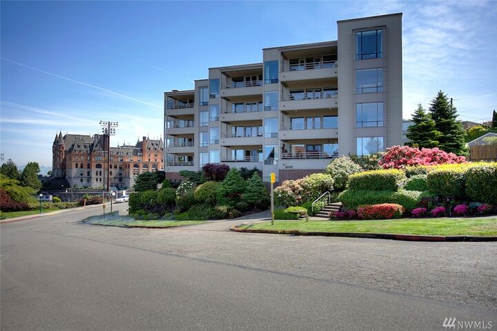 312 N Stadium Way 402  Tacoma WA 98403 photo