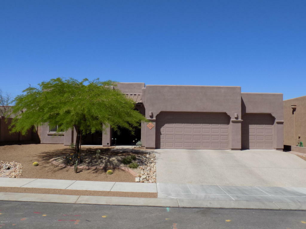 Property Photo: 3890 S Camino Sierra Pantano AZ 85730