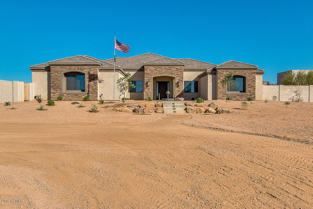 Property Photo: 3090 W Tepee Street AZ 85120