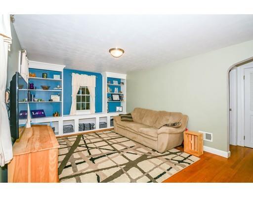 Property Photo: 90 Locke Rd MA 01824