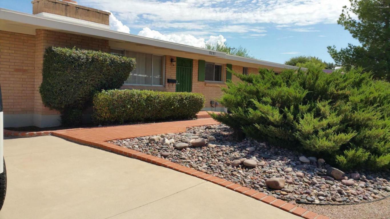 Property Photo:  5231 E Hawthorne Place  AZ 85711 