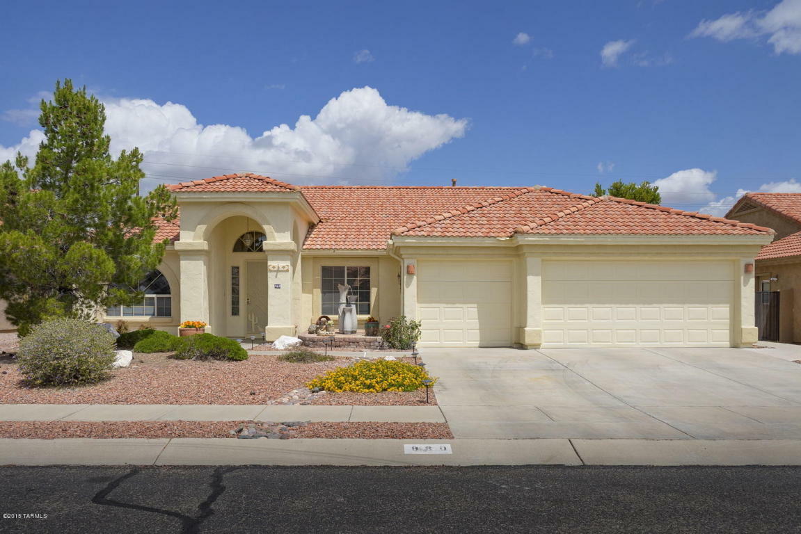 Property Photo:  960 W Antelope Creek Way  AZ 85737 