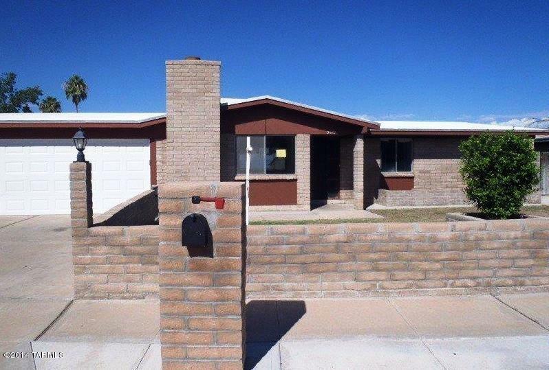 Property Photo:  3572 S Burnett Place  AZ 85730 