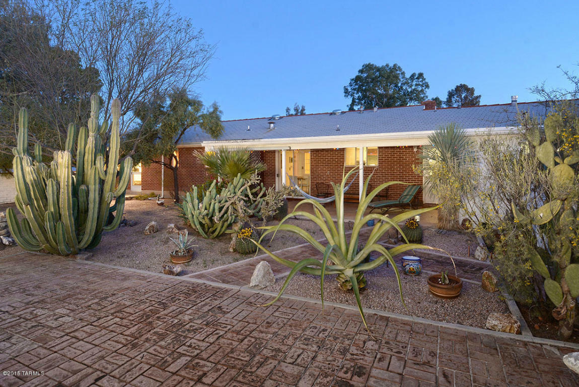 Property Photo: 4160 E Burns Street AZ 85711