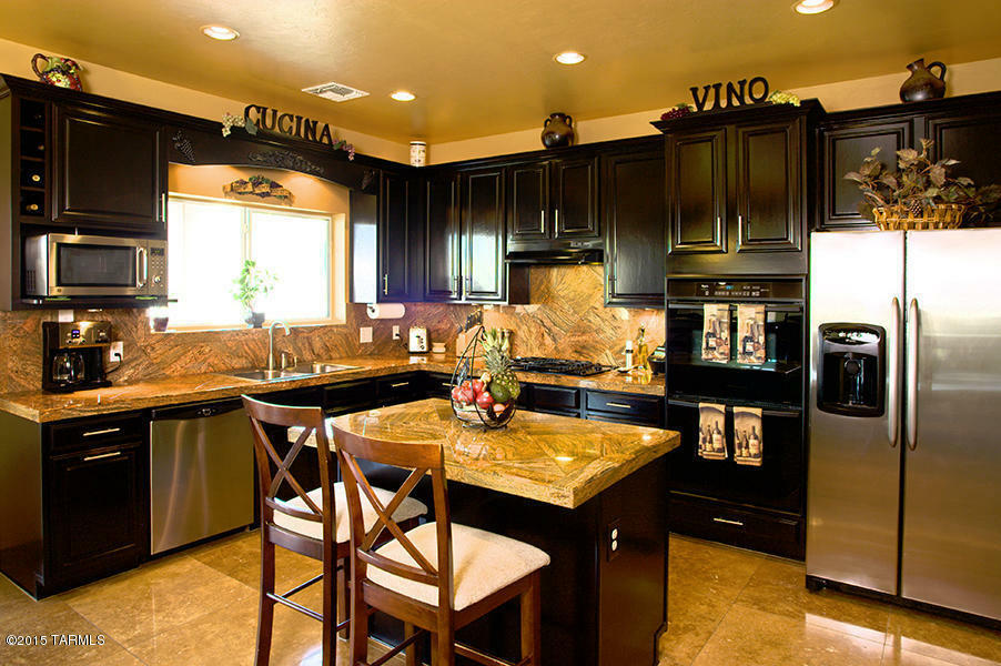 Property Photo: 3549 E Farrier Drive AZ 85739
