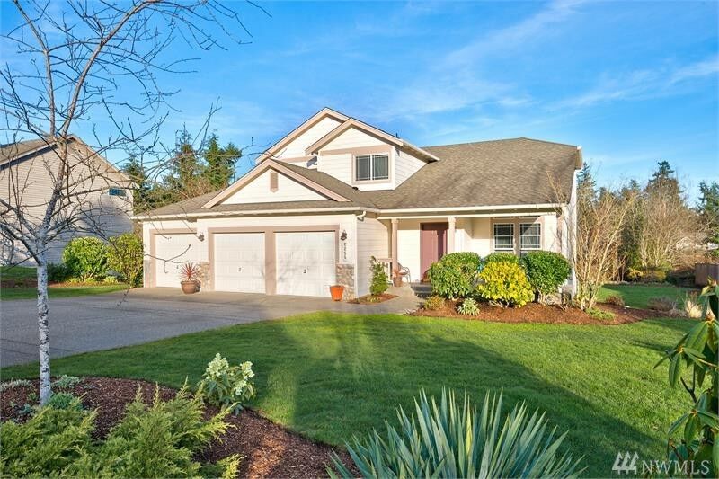 Property Photo: 2255 SE Bandera Court WA 98367