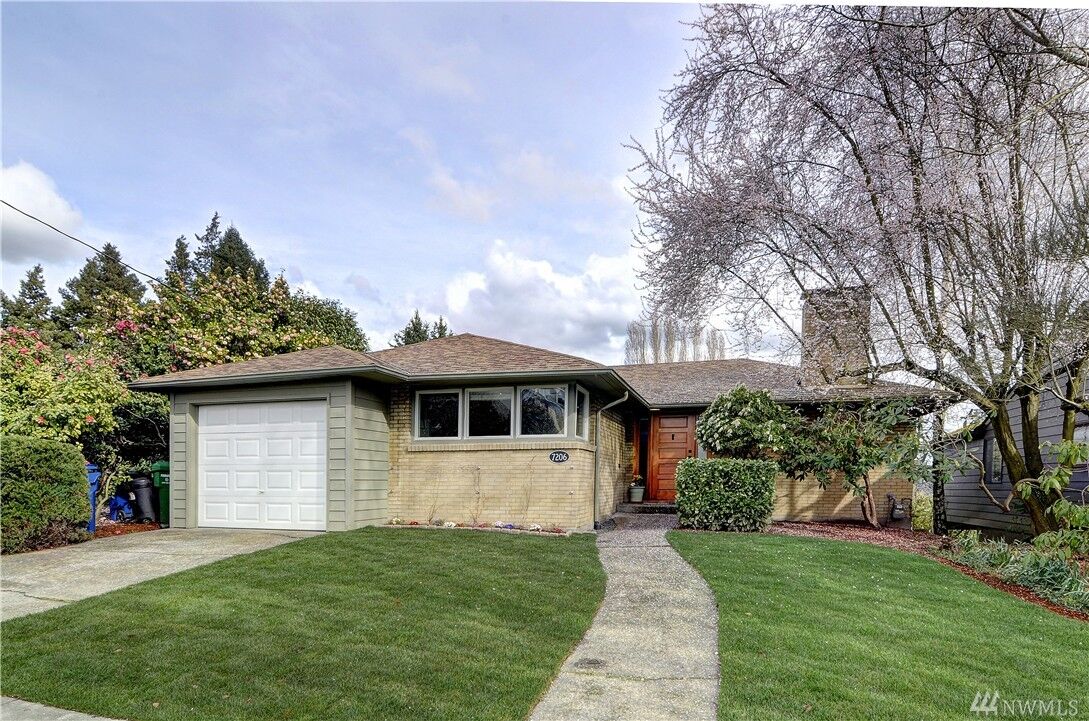 Property Photo:  7206 Seward Park Ave S  WA 98118 
