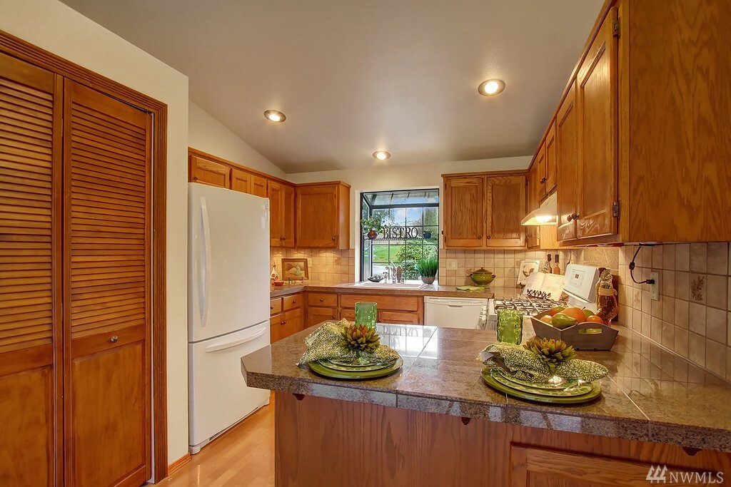 Property Photo: 615 Rhodora Heights Road WA 98258