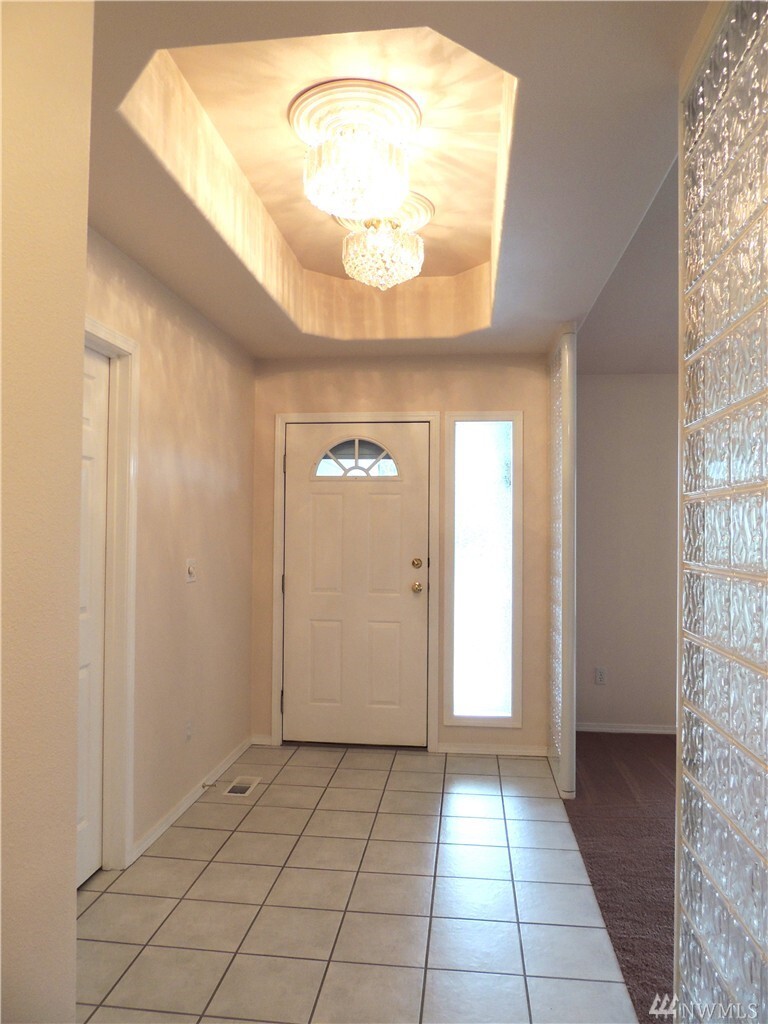Property Photo: 783 Lillooet Ct WA 98257