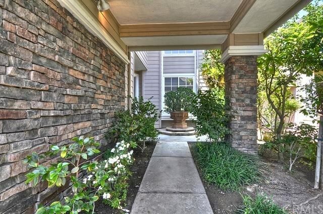 Property Photo:  118 Nighthawk  CA 92604 