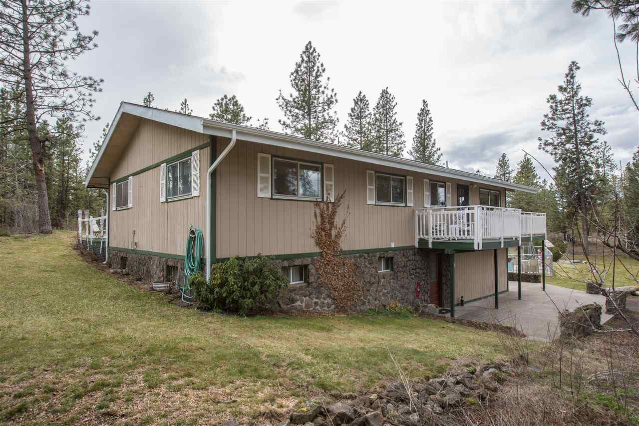 Property Photo:  2015 W Smythe Rd  WA 99224 