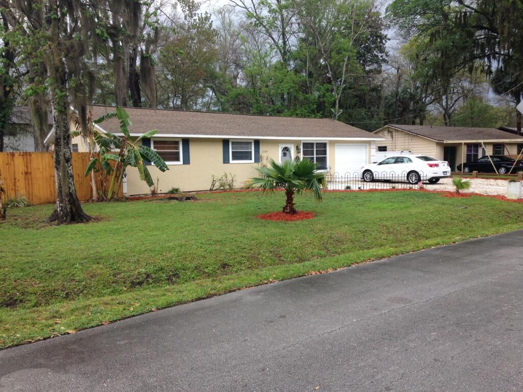 Property Photo: 1249 Dal Maso Drive FL 32117