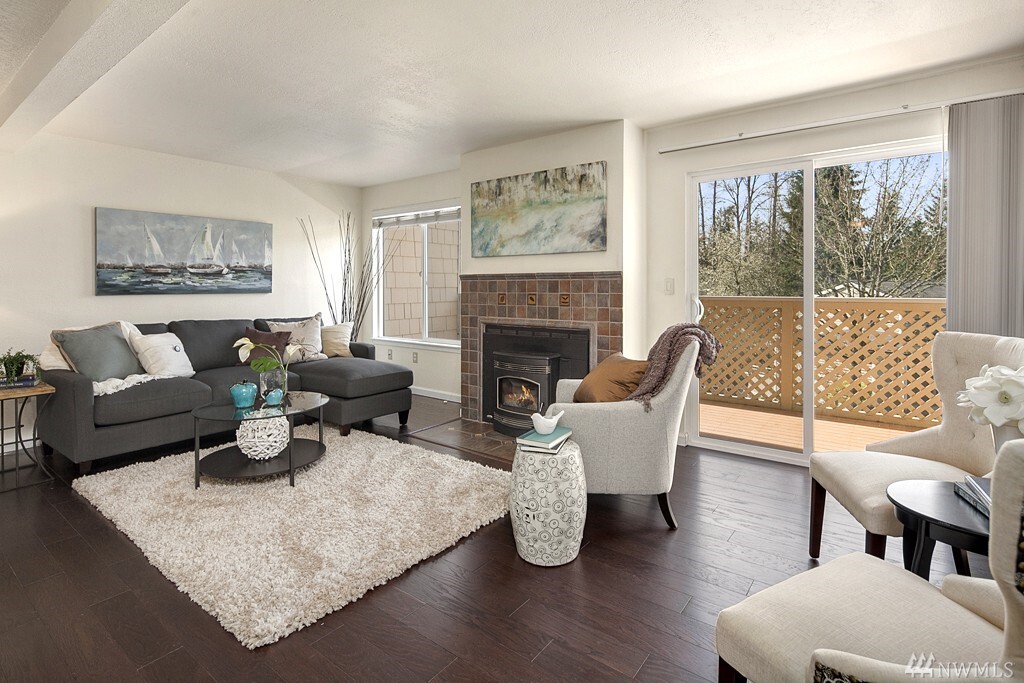 Property Photo: 11424 102nd Ct NE WA 98033