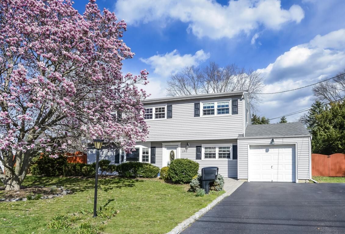 Property Photo:  190 Leslie Lane  NJ 07748 